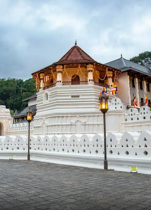Temple of the Sacred Tooth Relic, Kandy