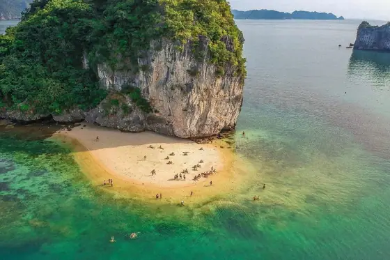 Dark and Bright Cave, fly to Da Nang